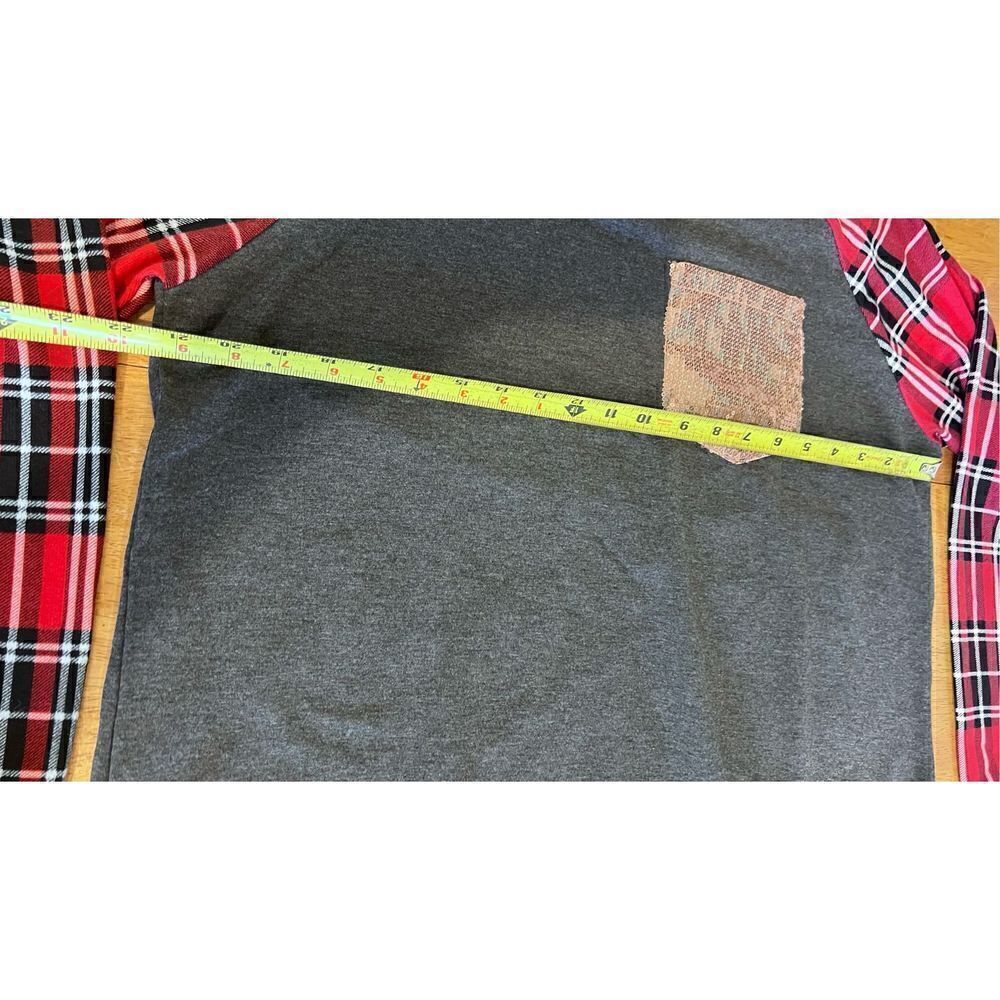 GRAY TOP WITH BUFFALO PLAID SLEEVES GOLD SEQUIN POCKET WOMENS SIZE XL CHRISTMAS - Picture 8 of 10